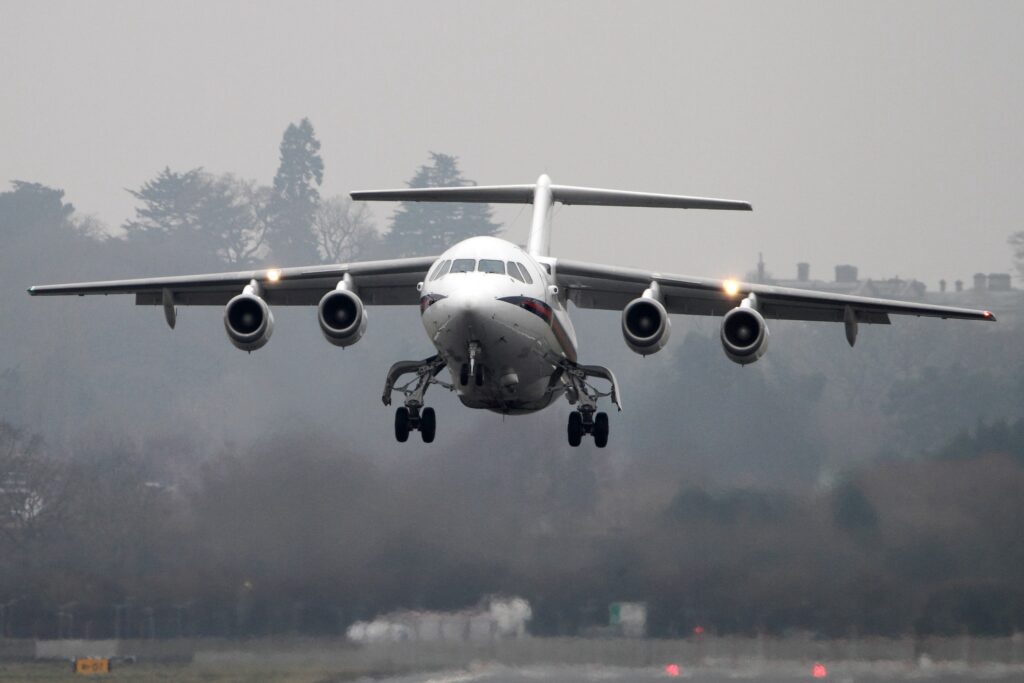 Go Around! Why Pilots Press On When They Should Fly Away